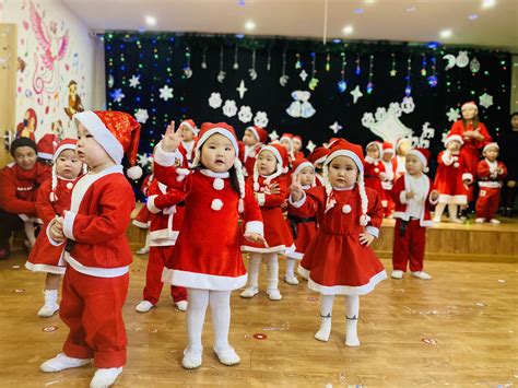 11-р цэцэрлэг - 🎄🎄🎄Даланзадгад сумын С. Удвалын нэрэмжит...