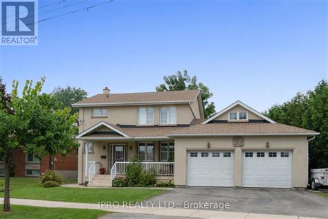 For Sale 76 Stavely Crescent Toronto Rexdale Kipling Ontario