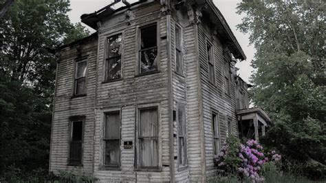 Ruins Of The Rust Belt Haunting Photos Of Abandoned Buildings By Seph