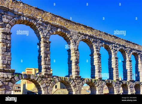 Roman Aqueduct Hi Res Stock Photography And Images Alamy