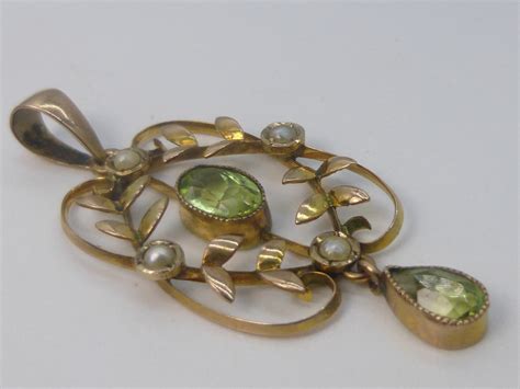 Edwardian Gold Peridots Pearl Pendant D4051 LA453129