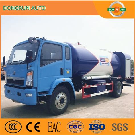 Hot Sale Heavy Duty New Sinotruk HOWO 4 2 6 4 20000liters 15000L