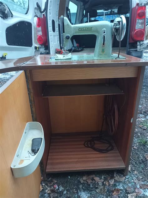 Zabytkowa Maszyna Do Szycia Ucznik Toru Olx Pl