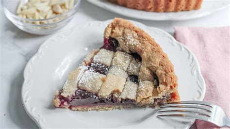 Easy Linzer Torte Recipe