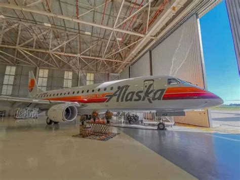 Alaska Airlines Recebe Seu Embraer E A Pintura Retr Aeroflap