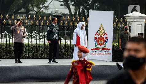 Momen Presiden Jokowi Lepas Kirab Merah Putih Foto Liputan