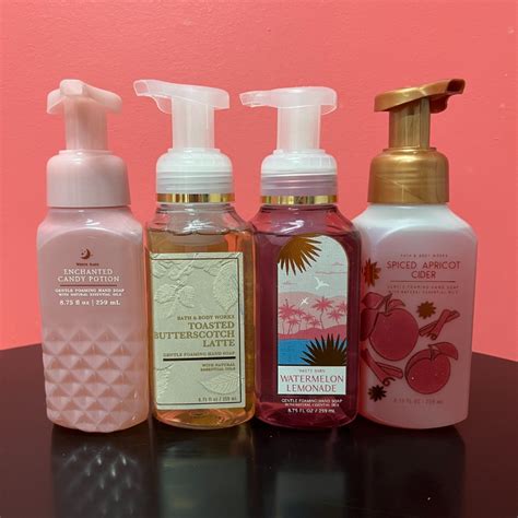 Bath And Body Works Foaming Hand Soap Beauty And Personal Care Bath And Body Bath On Carousell