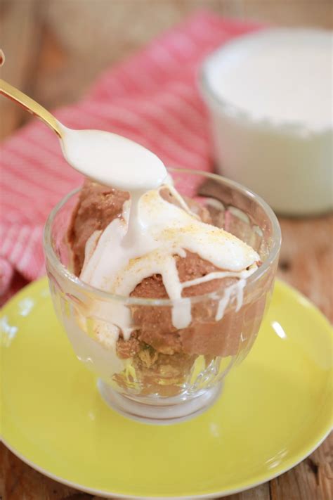 Homemade Marshmallow Sauce Recipe For A Smore Ice Cream Sundae