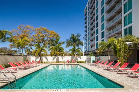 Unveiling The Luxury: A Look Inside St. Petersburg, FL Gentlemen's Clubs Image 16