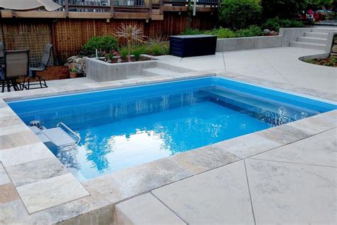 The Original Endless Pool Lets You Swim In Place Against The Industry S