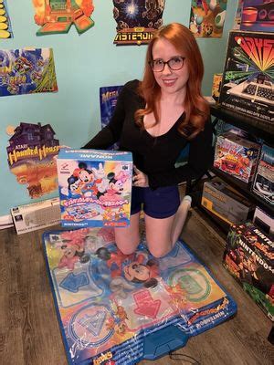 Erin Plays Leaked Nude Photos And Videos