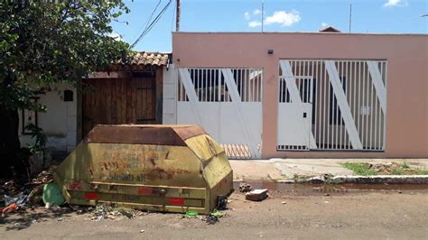 Cruzamento No Bairro Parati Famoso Por Acidentes Moradores Pedem Por