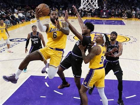 LeBron Monk Lead Lakers Late NBA Rally Illawarra Mercury