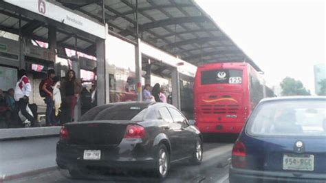 Esto pagarán por multas quienes circulen en carril confinado del