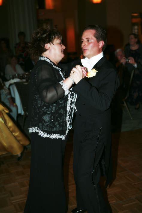 Mother Son Wedding Dance Tips For Dancing At Your Wedding Adventures