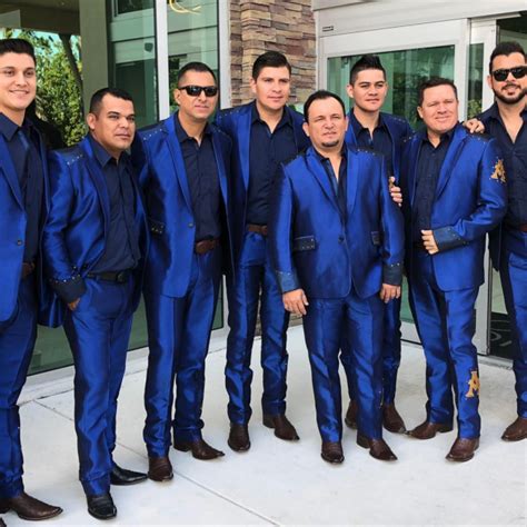 La Arrolladora Banda El Lim N Sobre Mis Pies Lyrics Genius Lyrics