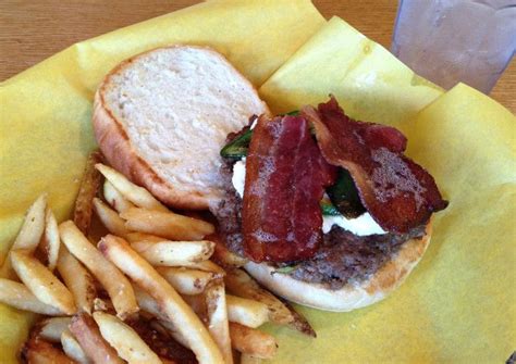 Of The Best Burger Joints In South Dakota Burger Buns Good Burger