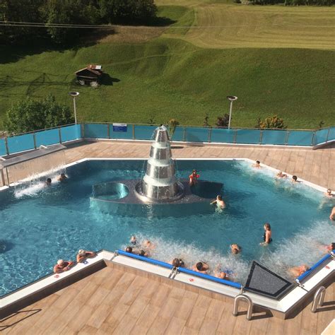 Piscina A Straripamento Leukerbad Therme Berndorf Metall Und