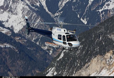 F Gkbe Eurocopter As B Ecureuil Mont Blanc Helicopters Michel