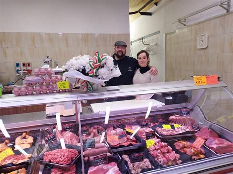 Berra Inaugurata Oggi Lunedi Aprile La Nuova Macelleria La