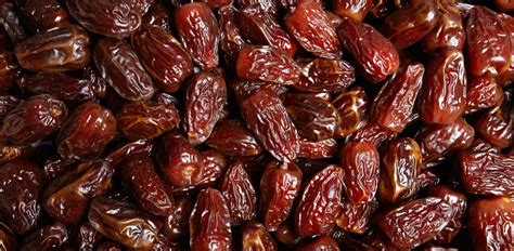 Quantas Tâmaras Pode Comer Por Dia - Entenda por que comer 2 tâmaras por dia; veja benefícios e receitas ...