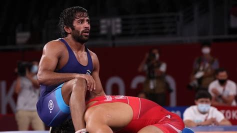 Wrestler Bajrang Punia Returns Padma Shri Writes To Pm Narendra Modi Over Election Of New Wfi