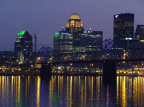 Louisville Ky View From Across The Ohio River Ohio River Places