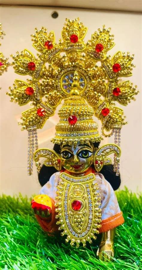 Brass Polished Laddu Gopal Ji Statue Temple At Rs 3000 Piece In