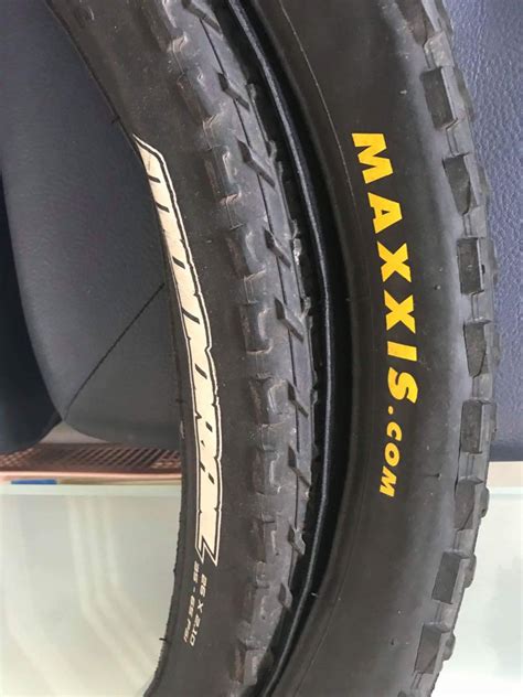 Maxxis Monorail Exception Series Tire 26x210 Sports Equipment