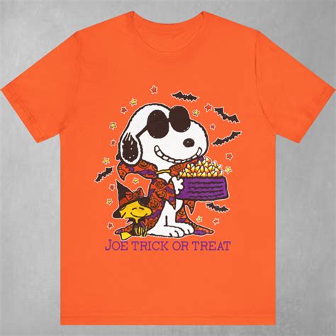 Vintage 90s Peanuts Snoopy Joe Trick Or Treat Shirt Tokopyramid