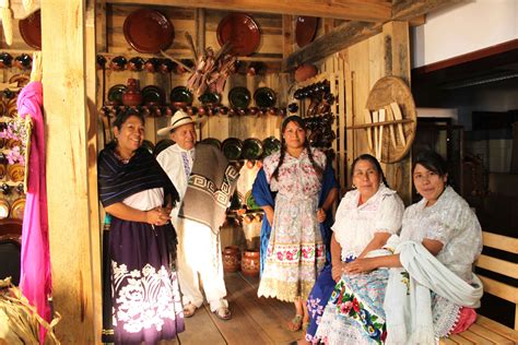 Las Trojes Símbolo De La Arquitectura Tradicional Michoacana Sectur