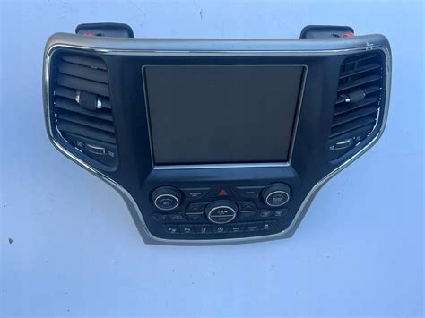 Grand Cherokee Wk2 Radio Panel Nawigacja Monitor 68270666ab Za 1700 Zł Z Przeźmierowo Allegro