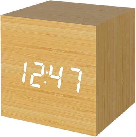 Micar Digital Alarme Horloge en bois Alarm Clock USB Alimenté par