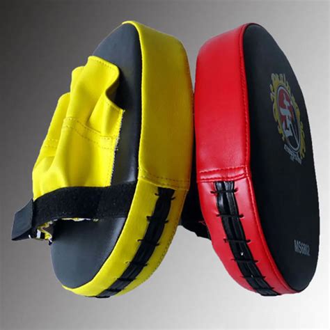 Muaythai Kick Boxing Karate Strike Pad Punch Bag Shield Mma Training