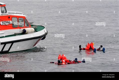 16 Januar 2024 Schleswig Holstein Laboe Björn beide Front und