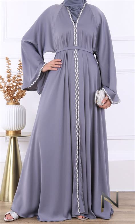 Abaya Dubai Ultra Vas E Tissu Nidah Satin Textur Ouverture Par