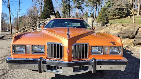 Last Of The Large Pontiac Personal Luxury Coupes The 1977 Pontiac