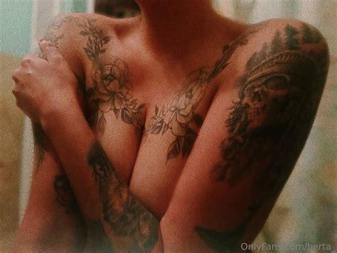 Its Berta Berta Nude OnlyFans Leaks Photos TheFappening