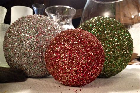 DIY Christmas Balls So Cheap And Quick To Make Only 3 Items Needed