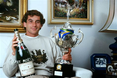 Moët And Chandon Imperial Édition Ayrton Senna Honneur Au Champion De