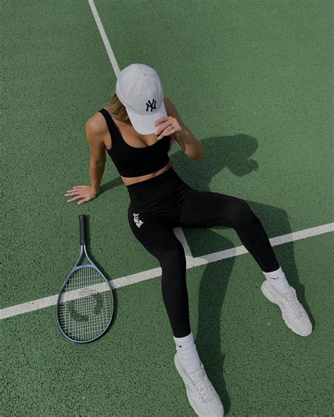 Pin By Vidi On Everything I Love Tennis Court Photoshoot Tennis