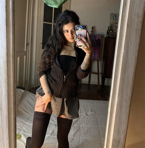 Not Nude But Definitely Smol Scrolller