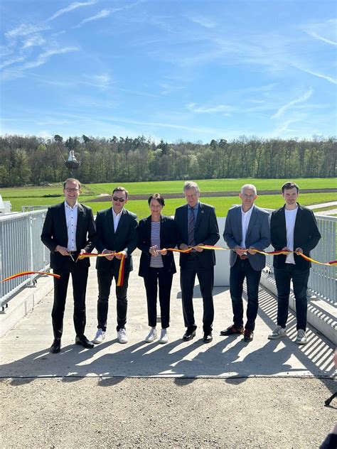 Neues Hochwasserrückhaltebecken in Ehningen eingeweiht Dr Miller