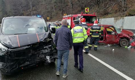 Accident Cu Descarcerare Pe DN1 Zona Comarnic FOTO