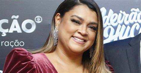 Aos Anos Preta Gil Posa Lingerie Ousada E Exibe Bumbum Sem Retoques