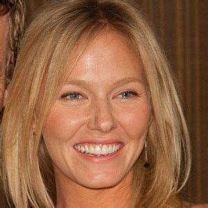 Kelli Giddish - Age, Family, Bio | Famous Birthdays