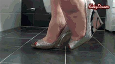 Fun And Games Dildo Foot Job Wmv KinkyDomina Long Sharp Fingernails