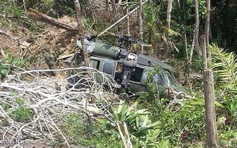 Helicóptero Del Ejército Peruano Se Estrella Y Deja Dos Muertos