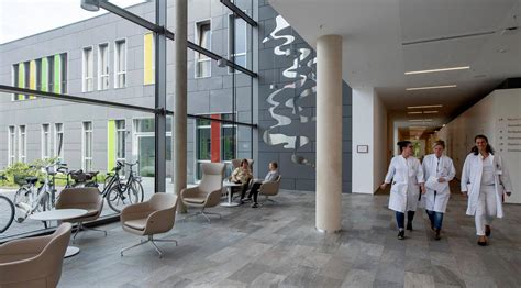 Hochmoderne Medizin: Uniklinik Bonn eröffnet Zentrum für Neurologie