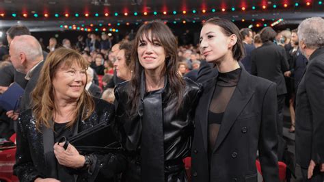 Mort De Jane Birkin Ses Filles Charlotte Gainsbourg Et Lou Doillon